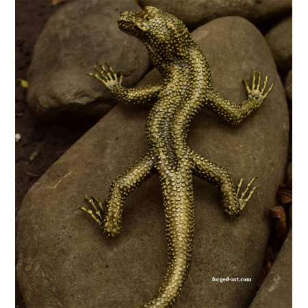 wrought iron lizard